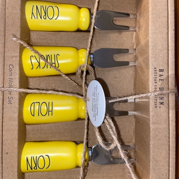 NWT Rae Dun Corn Holder Set Yellow! - Picture 2 of 4